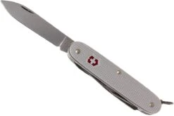 Victorinox Pioneer X Argent 0.8231.26 Couteau Suisse 12 Victorinox Pioneer X Argent 0.8231.26 Couteau Suisse -Magasin De Couteaux VT0 8231 26 04 victorinox pioneer x vt0 8231 26 04